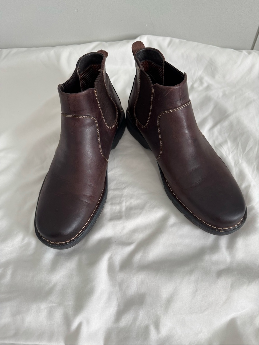 Johnston & Murphy Chelsea Boots - Classic Slip
